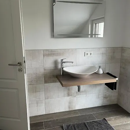 Hilde 100m Entfernung Zum See/strand * Lobnitz (Saxony)