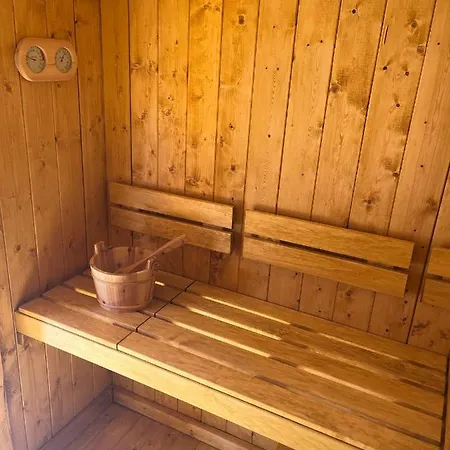 Hilde 100m Entfernung Zum See/strand Lobnitz (Saxony)